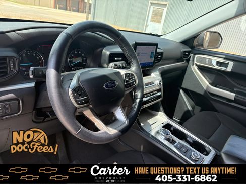 Used 2022 Ford Explorer XLT AWD/4WD image 12