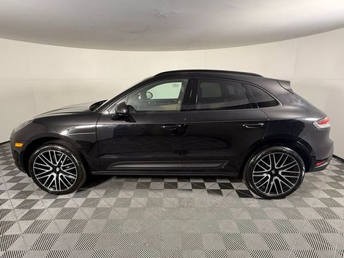 New 2025 Porsche Macan image 2