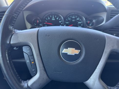 Used 2011 Chevrolet Silverado 1500 LT image 18