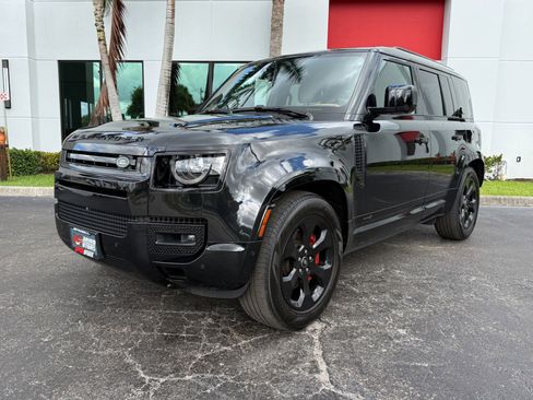 Used 2023 Land Rover Defender 110 X AWD/4WD image 7