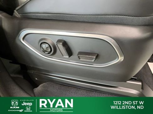 New 2026 Jeep Grand Wagoneer L Limited AWD/4WD image 57