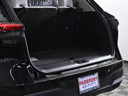 New 2026 INFINITI QX60 Luxe image 25