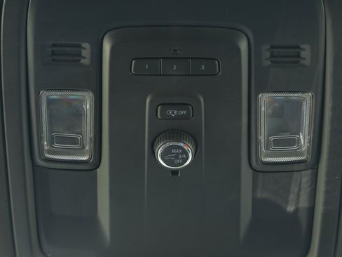 Used 2021 Chevrolet Tahoe LT AWD/4WD image 5