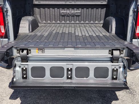 New 2026 GMC Sierra 1500 SLT w/ SLT Convenience Package AWD/4WD image 38