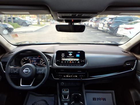 Certified 2023 Nissan Rogue SL w/ SL Premium Package image 24