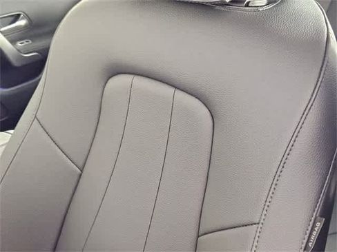 Certified 2025 Mercedes-Benz CLA 250 4MATIC image 38