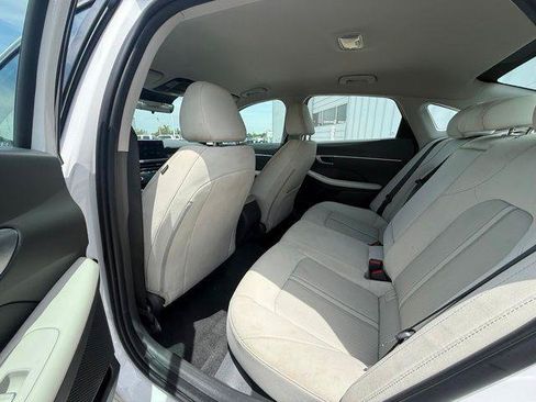 Used 2025 Hyundai Sonata SEL FWD image 5