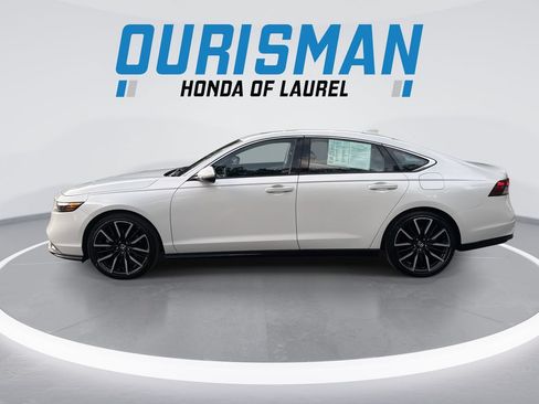 Used 2024 Honda Accord Touring image 5