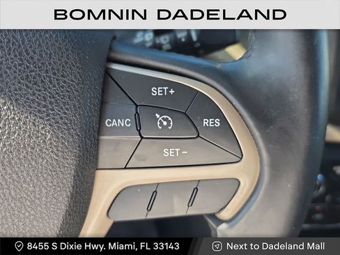 Used 2016 Jeep Cherokee Latitude image 23