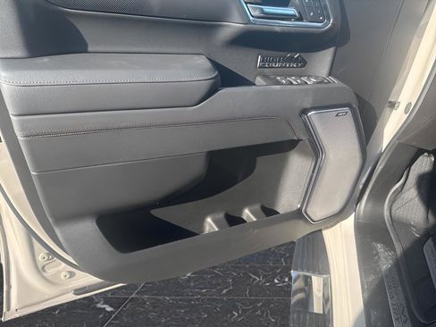 New 2026 Chevrolet Silverado 1500 High Country w/ High Country Premium Package image 15