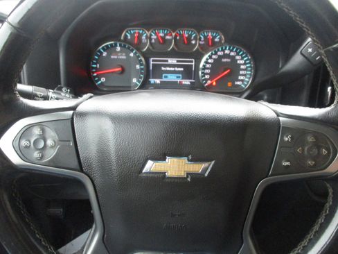 Used 2018 Chevrolet Silverado 1500 LT w/ All Star Edition image 21