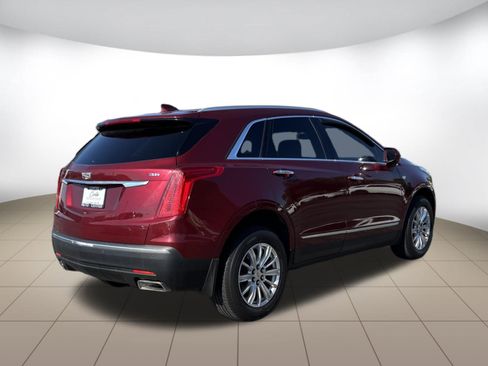 Used 2017 Cadillac XT5 FWD image 7