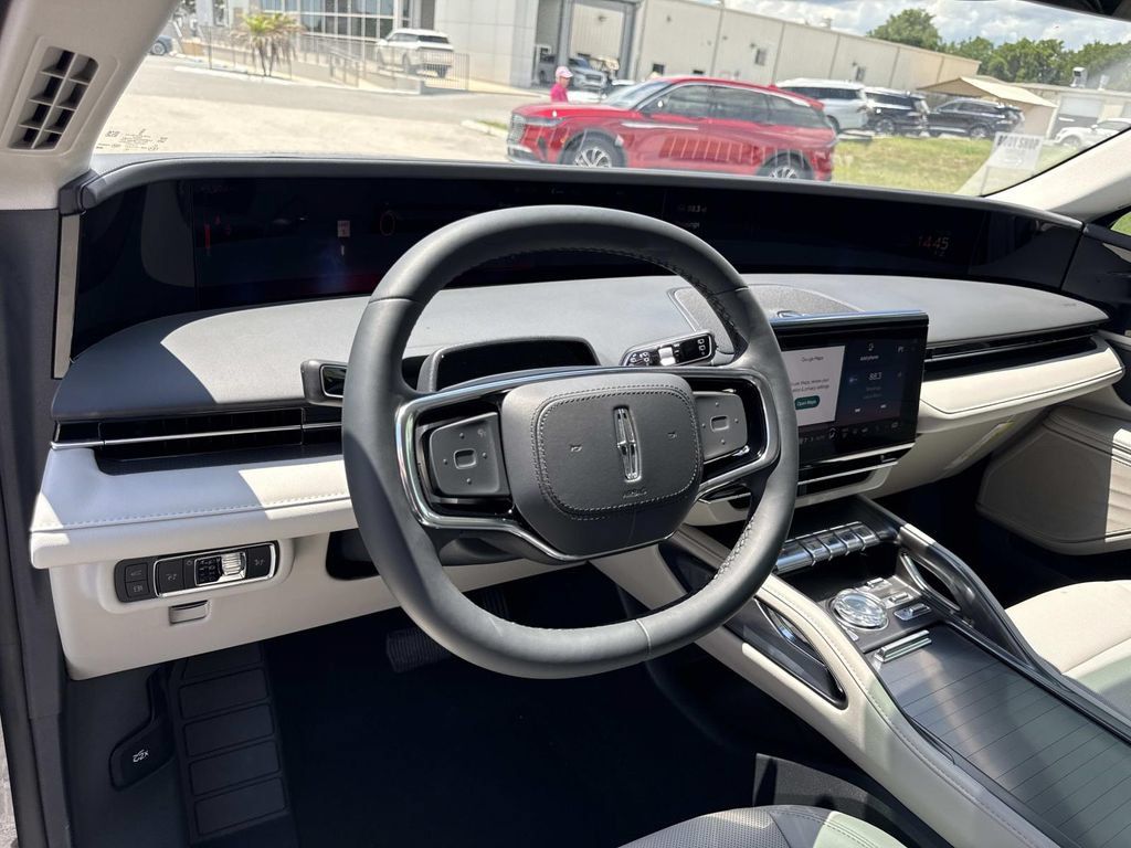 New 2026 Lincoln Nautilus Premier AWD/4WD image 33