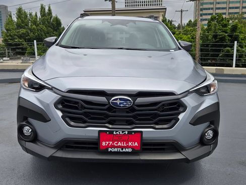 Used 2024 Subaru Crosstrek 2.0i Premium AWD/4WD image 8