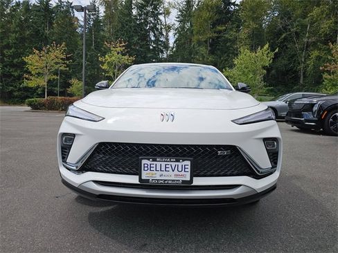 New 2025 Buick Envista Sport Touring w/ Convenience I Package image 2