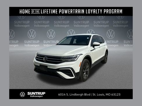 Used 2023 Volkswagen Tiguan SE FWD image 1