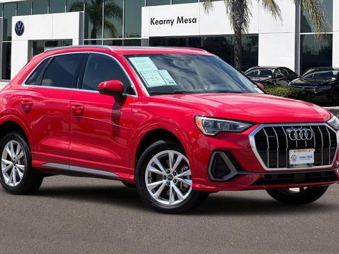 Used 2022 Audi Q3 2.0T Premium image 2