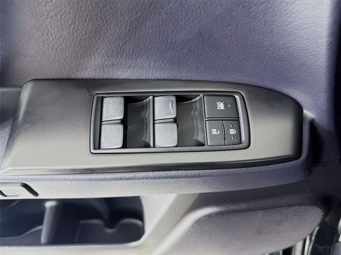 Used 2022 Lexus GX 460 Premium w/ Premium Package AWD/4WD image 8