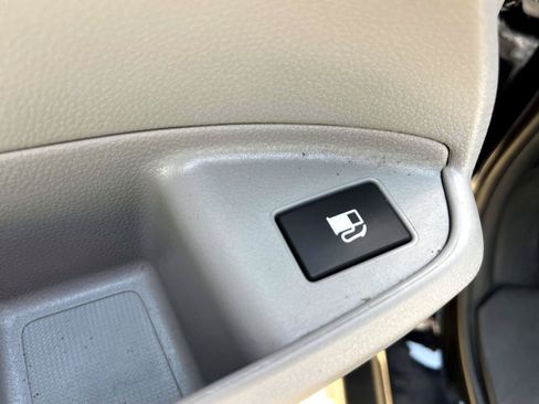 Used 2017 Honda Pilot EX image 21