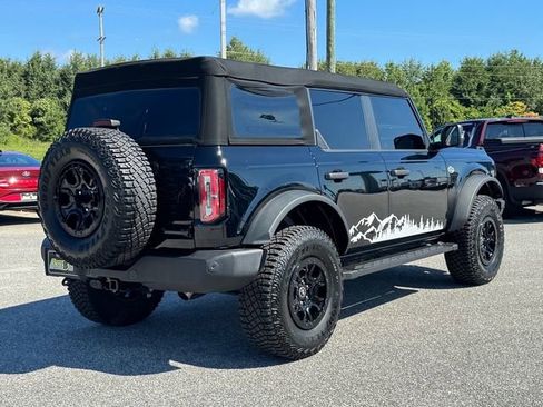 Used 2024 Ford Bronco Wildtrak image 3