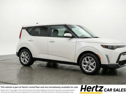 Used 2025 Kia Soul LX w/ LX Technology Package