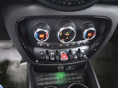 Used 2020 MINI Cooper Clubman S w/ Storage Package image 3