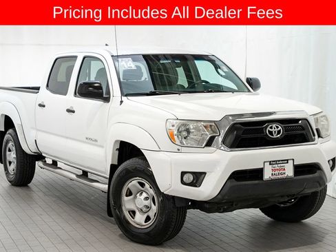 Used 2014 Toyota Tacoma PreRunner w/ SR5 Package RWD image 1
