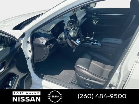 Certified 2024 Nissan Altima 2.5 SR FWD image 12