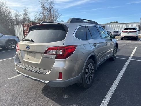 Used 2015 Subaru Outback 2.5i Limited image 5