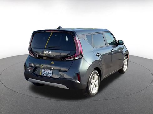 Used 2025 Kia Soul LX w/ LX Technology Package image 14