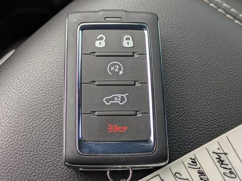 New 2025 Jeep Grand Cherokee Limited w/ Black Appearance Package image 26