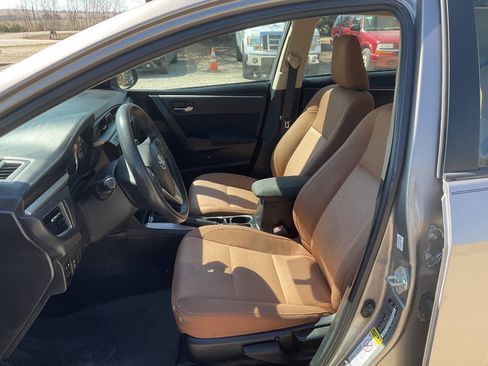 Used 2016 Toyota Corolla LE image 12