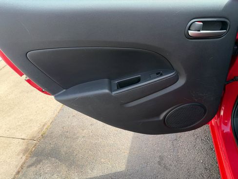 Used 2013 MAZDA MAZDA2 Sport FWD image 14