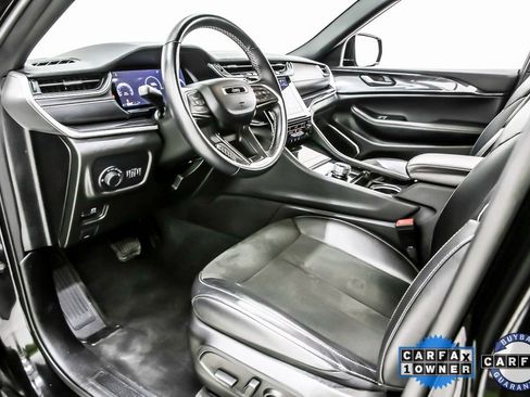 Used 2022 Jeep Grand Cherokee L Laredo image 27