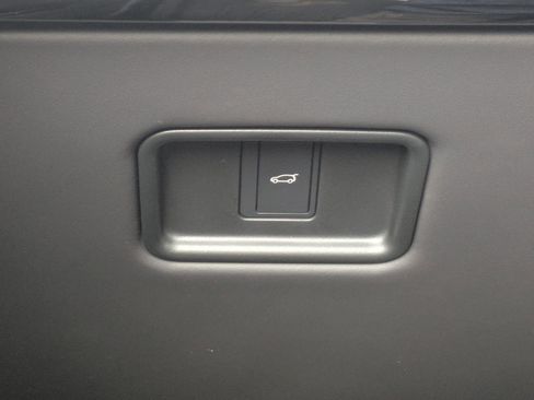 New 2026 Land Rover Range Rover Sport SE image 18