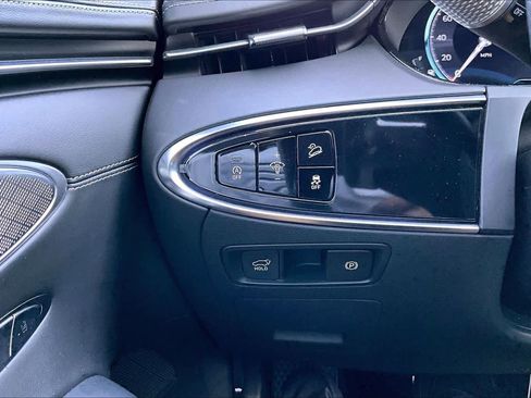 Used 2023 Genesis GV70 3.5T Sport w/ Sport Prestige Package image 35