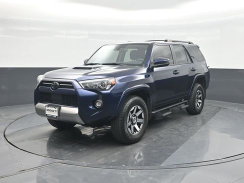 Used 2022 Toyota 4Runner TRD Off-Road image 31