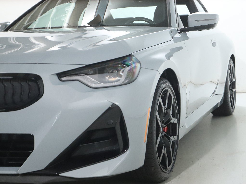 Used 2026 BMW 230i xDrive Coupe w/ Premium Package AWD/4WD image 5