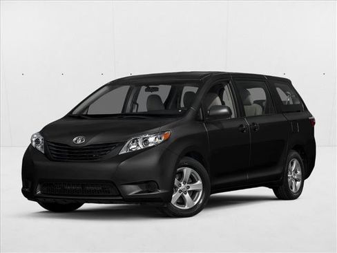 Used 2015 Toyota Sienna LE FWD image 1