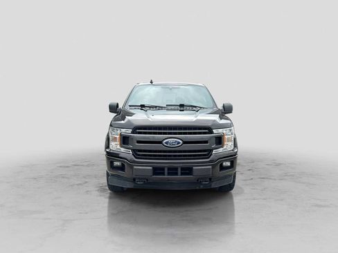 Used 2019 Ford F150 XLT w/ Equipment Group 302A Luxury AWD/4WD image 9