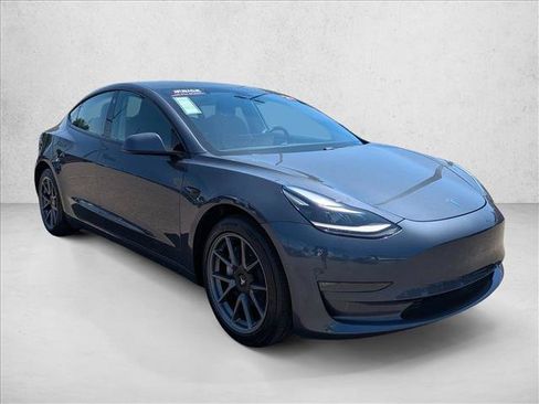 Used 2021 Tesla Model 3 Long Range AWD/4WD image 3