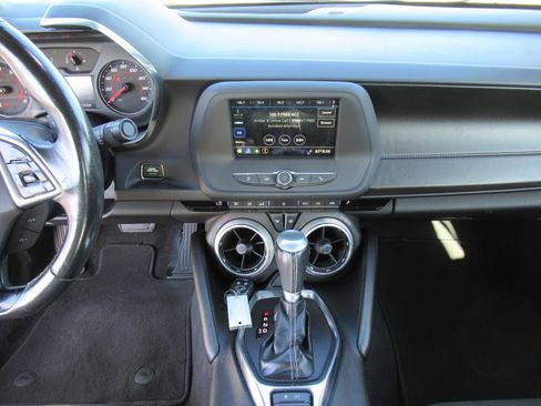 Used 2019 Chevrolet Camaro LT image 17