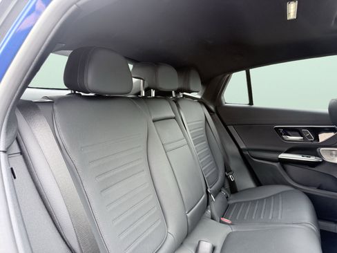 Used 2024 Mercedes-Benz GLC 300 4MATIC w/ AMG Line image 44