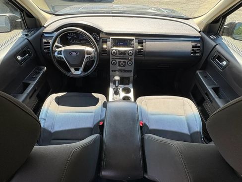 Used 2018 Ford Flex SE FWD image 24