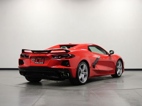 Used 2024 Chevrolet Corvette Stingray Convertible w/ 1LT image 4