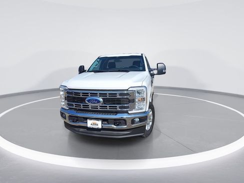 Used 2024 Ford F350 XLT w/ FX4 Off-Road Package image 3