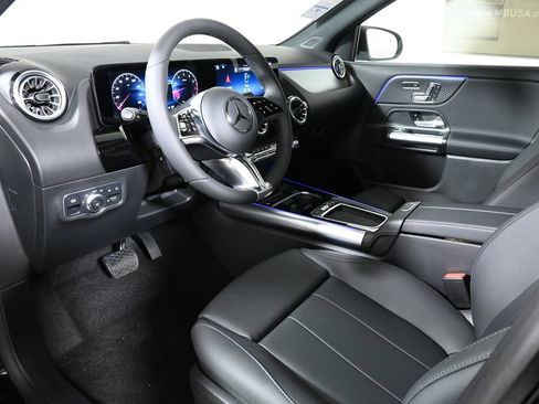 New 2025 Mercedes-Benz GLA 250 4MATIC image 13