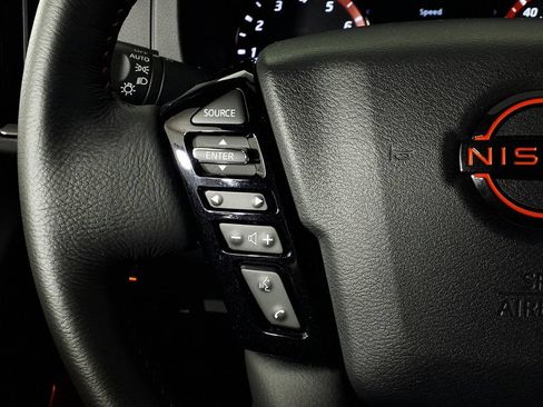 Used 2025 Nissan Frontier PRO-4X w/ Pro Convenience Package AWD/4WD image 20