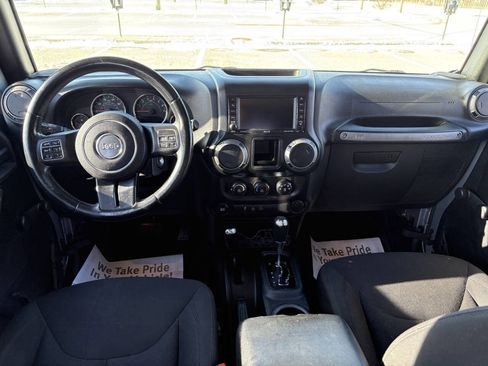 Used 2015 Jeep Wrangler Unlimited Sport w/ Mopar Black Appearance Group image 21