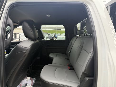 New 2026 RAM 3500 Tradesman AWD/4WD image 25